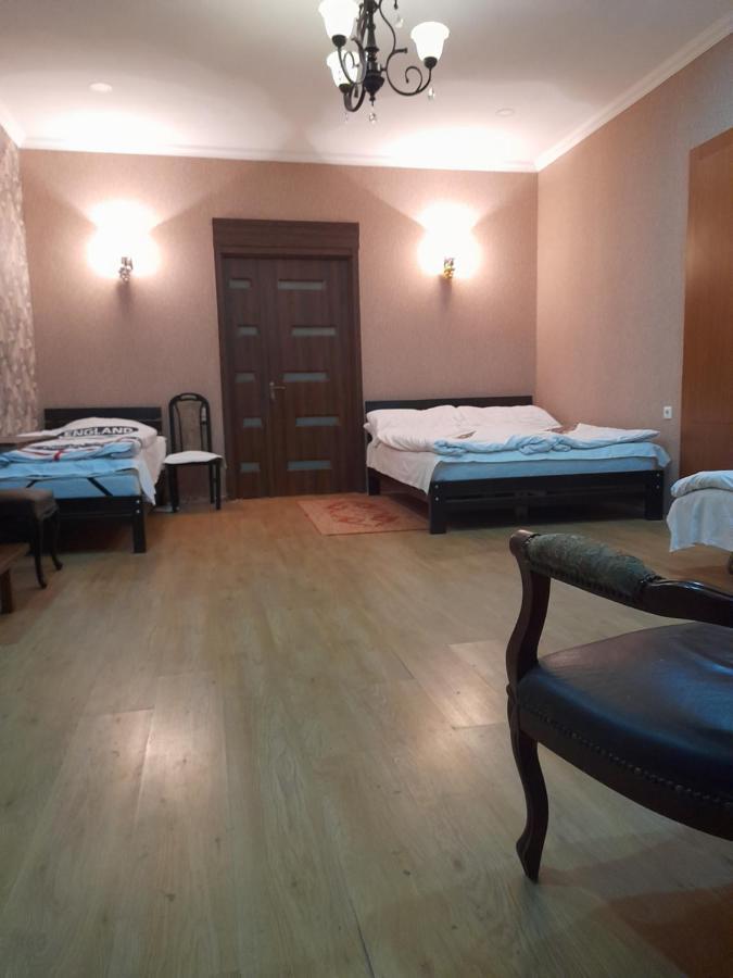 Historical Apartment In City Center Tbilissi Extérieur photo