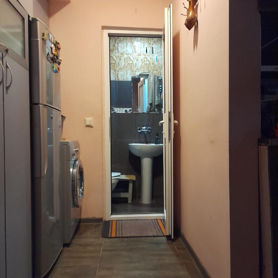 Historical Apartment In City Center Tbilissi Extérieur photo